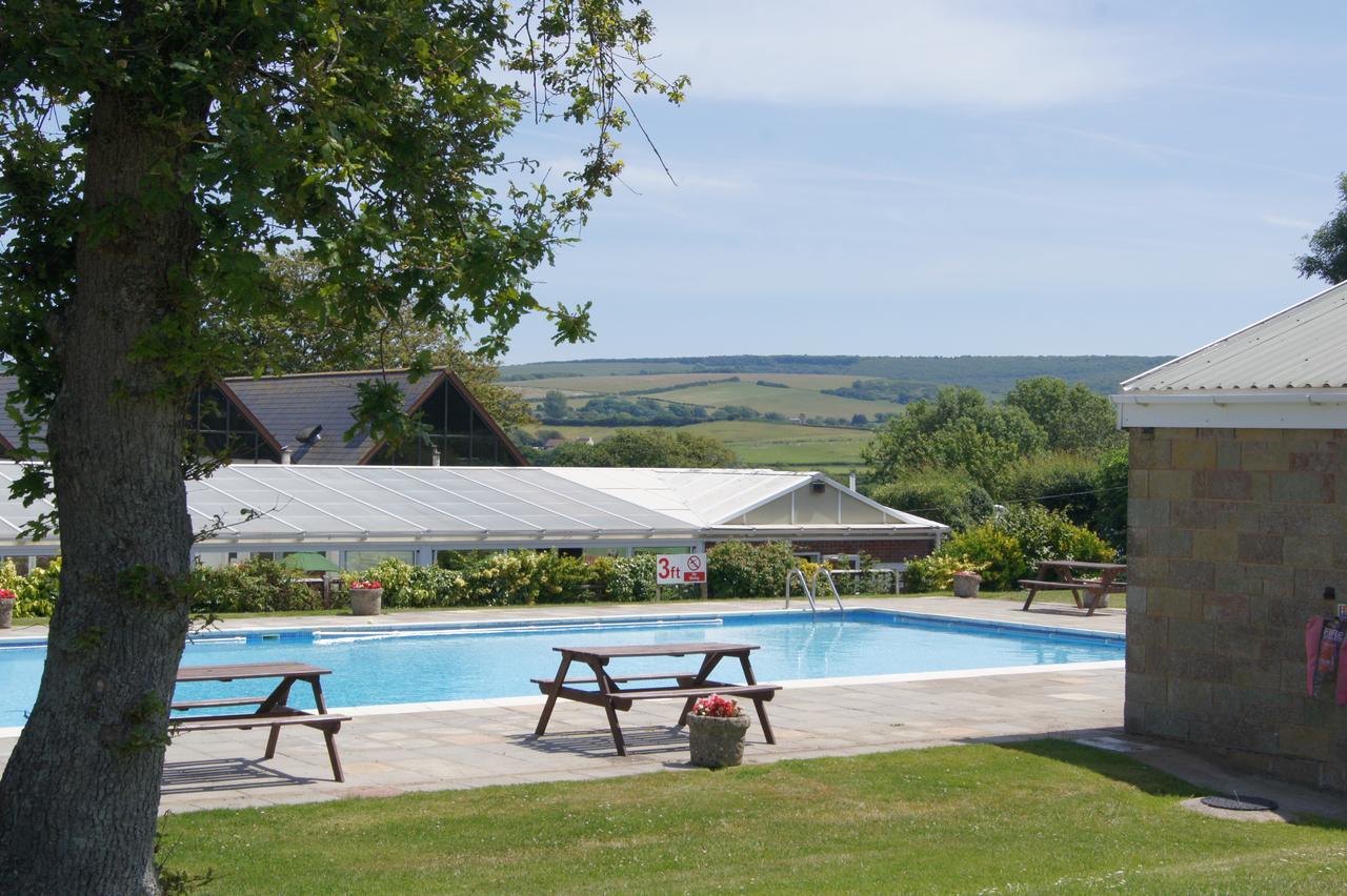 Orchards Holiday Park Cowes  Exterior photo