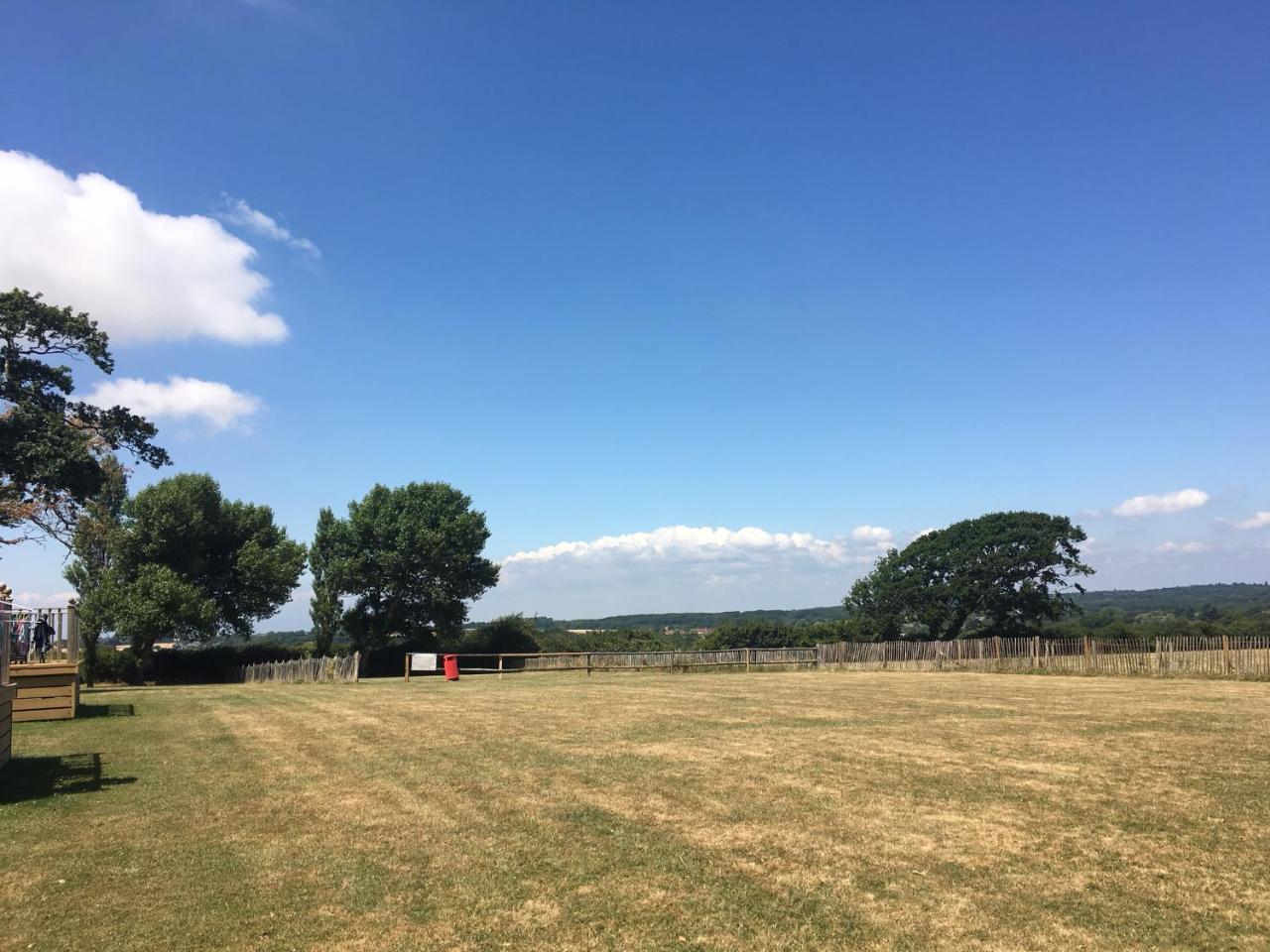 Orchards Holiday Park Cowes  Exterior photo
